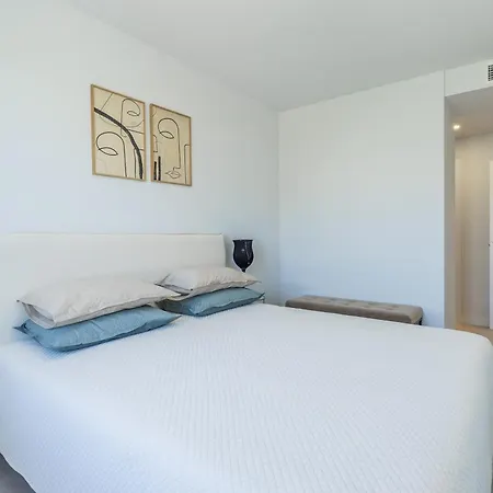 Modern 2br With Sea View * Μαρμπέλλα